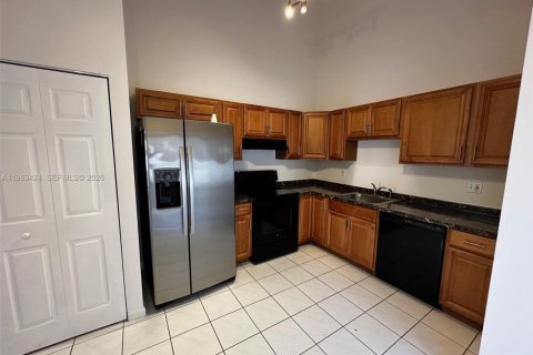 Copropriété à vendre à Miami, Floride: 2 chambres, 78.5 m2 № 2026294 - photo 11