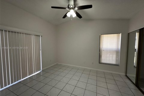 Copropriété à vendre à Miami, Floride: 2 chambres, 78.5 m2 № 2026294 - photo 13