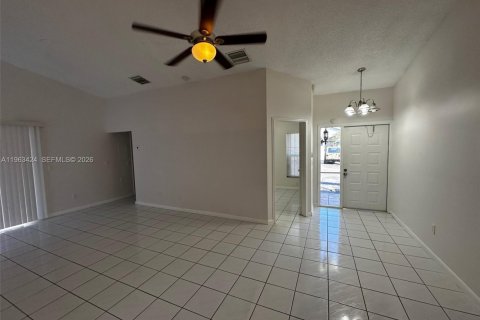 Copropriété à vendre à Miami, Floride: 2 chambres, 78.5 m2 № 2026294 - photo 9