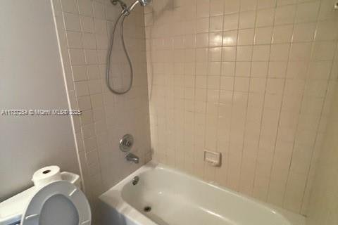 Condo in Miami, Florida, 2 bedrooms  № 1933595 - photo 9