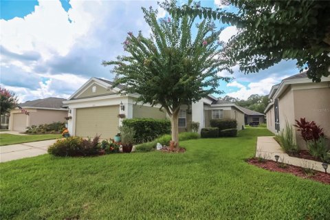 House in Wesley Chapel, Florida 2 bedrooms, 136.75 sq.m. № 1879121 - photo 2