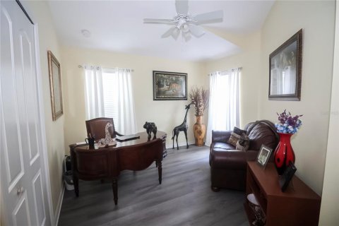 House in Wesley Chapel, Florida 2 bedrooms, 136.75 sq.m. № 1879121 - photo 11