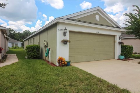 House in Wesley Chapel, Florida 2 bedrooms, 136.75 sq.m. № 1879121 - photo 4
