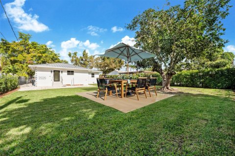 Villa ou maison à louer à West Miami, Floride: 3 chambres, 115.48 m2 № 2000868 - photo 24