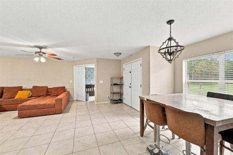 Villa ou maison à vendre à Odessa, Floride: 4 chambres, 204.01 m2 № 2407078 - photo 10
