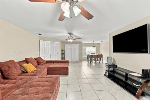 Villa ou maison à vendre à Odessa, Floride: 4 chambres, 204.01 m2 № 2407078 - photo 5