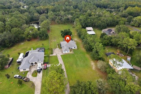 Villa ou maison à vendre à Odessa, Floride: 4 chambres, 204.01 m2 № 2407078 - photo 3