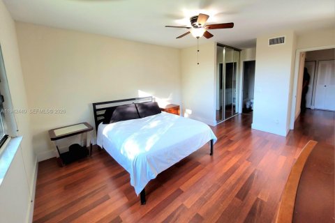 Townhouse in Boca Raton, Florida 2 bedrooms, 120.96 sq.m. № 2000673 - photo 10