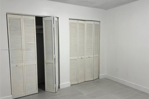 Condominio en venta en Hialeah Gardens, Florida, 2 dormitorios, 89.19 m2 № 1924586 - foto 16