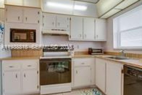 Condominio en venta en Lake Worth, Florida, 2 dormitorios, 102.47 m2 № 1998467 - foto 9