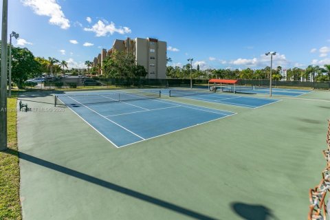 Condo in Lake Worth, Florida, 2 bedrooms  № 1998467 - photo 27