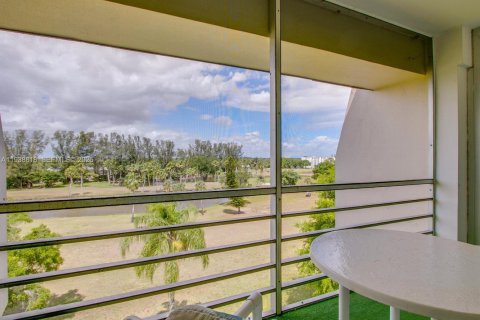 Condo in Lake Worth, Florida, 2 bedrooms  № 1998467 - photo 15