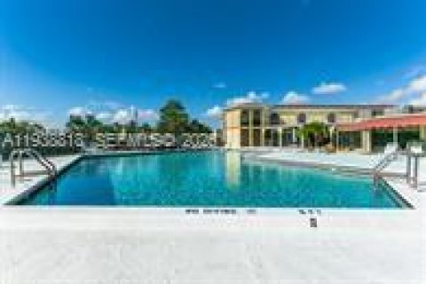 Condominio en venta en Lake Worth, Florida, 2 dormitorios, 102.47 m2 № 1998467 - foto 13
