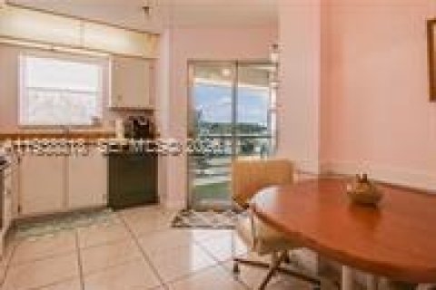 Condominio en venta en Lake Worth, Florida, 2 dormitorios, 102.47 m2 № 1998467 - foto 10