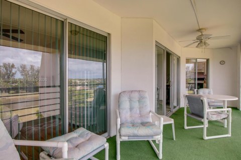Condo in Lake Worth, Florida, 2 bedrooms  № 1998467 - photo 16