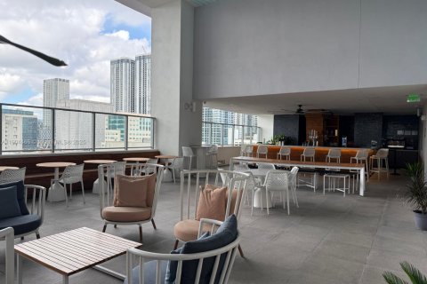 Condo in Miami, Florida, 1 bedroom  № 1955098 - photo 14