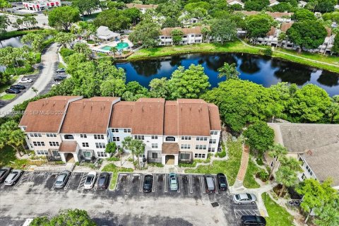 Copropriété à louer à Boynton Beach, Floride: 2 chambres, 70.42 m2 № 2086014 - photo 28