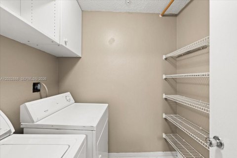 Copropriété à louer à Boynton Beach, Floride: 2 chambres, 70.42 m2 № 2086014 - photo 19
