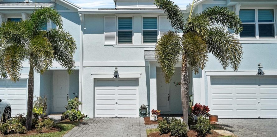 Adosado en Stuart, Florida 3 dormitorios, 137.03 m2 № 2077853