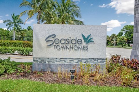 Adosado en venta en Stuart, Florida, 3 dormitorios, 137.03 m2 № 2077853 - foto 3