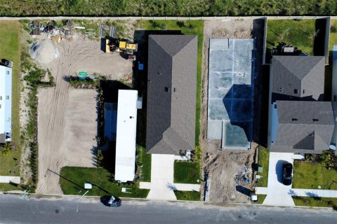 House in Haines City, Florida 3 bedrooms, 156.08 sq.m. № 1877273 - photo 5