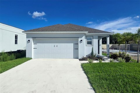 House in Haines City, Florida 3 bedrooms, 156.08 sq.m. № 1877273 - photo 2