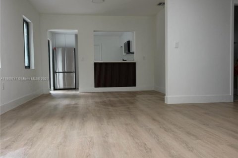 Villa ou maison à vendre à Fort Lauderdale, Floride: 2 chambres, 81.01 m2 № 1967025 - photo 3