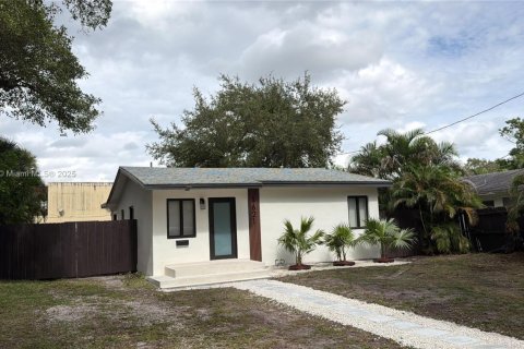 Villa ou maison à vendre à Fort Lauderdale, Floride: 2 chambres, 81.01 m2 № 1967025 - photo 18