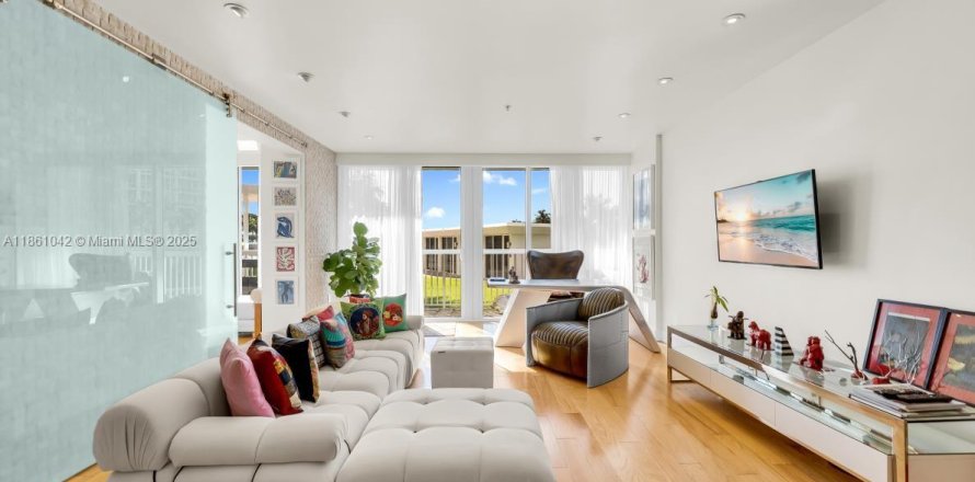 Condo à Bal Harbour, Floride, 2 chambres № 1892331
