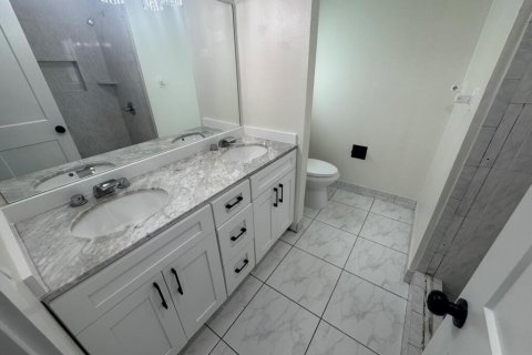 Купить таунхаус в Дирфилд-Бич, Флорида 4 комнаты, 111.48м2, № 2180825 - фото 18