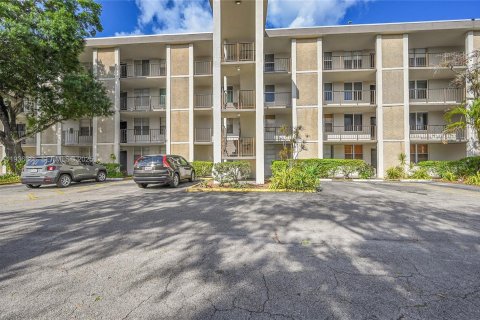 Copropriété à vendre à Lauderdale Lakes, Floride: 2 chambres, 89.19 m2 № 1994273 - photo 27