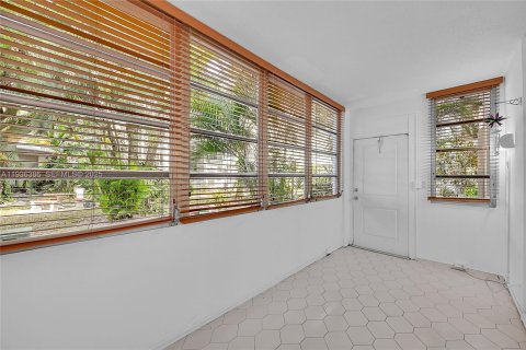 Copropriété à vendre à Lauderdale Lakes, Floride: 2 chambres, 89.19 m2 № 1994273 - photo 23