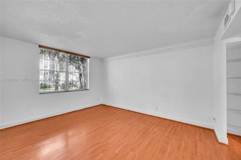 Copropriété à vendre à Lauderdale Lakes, Floride: 2 chambres, 89.19 m2 № 1994273 - photo 12