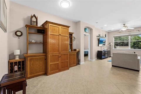 Купить виллу или дом в Норт-Порт, Флорида 10 комнат, 167.6м2, № 2124013 - фото 30