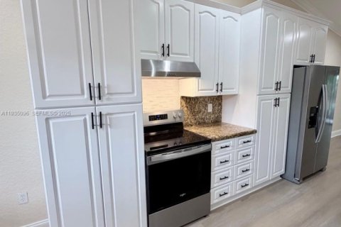 Casa en venta en Coral Springs, Florida, 2 dormitorios, 92.9 m2 № 1993345 - foto 7