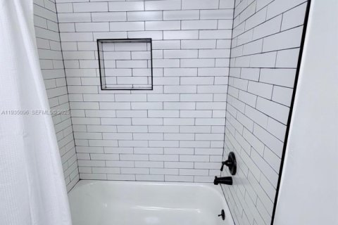 Casa en venta en Coral Springs, Florida, 2 dormitorios, 92.9 m2 № 1993345 - foto 17