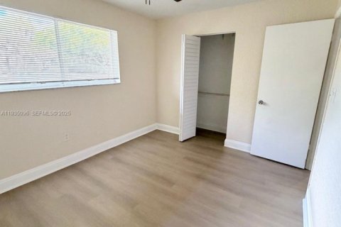 Casa en venta en Coral Springs, Florida, 2 dormitorios, 92.9 m2 № 1993345 - foto 13