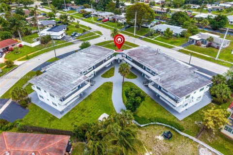 Commercial property in Margate, Florida № 2074975 - photo 23