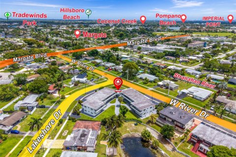 Commercial property in Margate, Florida № 2074975 - photo 26