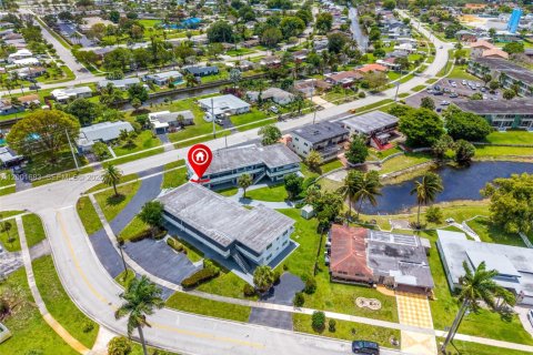 Commercial property in Margate, Florida № 2074975 - photo 27
