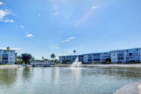 Condominio en alquiler en Lake Worth, Florida, 1 dormitorio, 69.12 m2 № 1002485 - foto 1