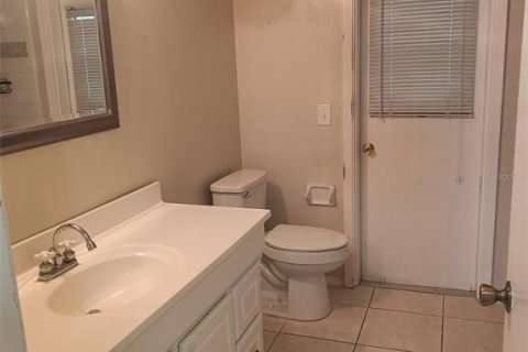 House in Winter Park, Florida 3 bedrooms, 154.87 sq.m. № 2220900 - photo 16