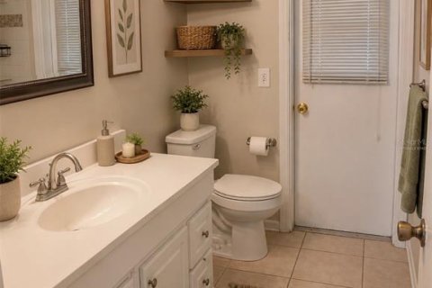 House in Winter Park, Florida 3 bedrooms, 154.87 sq.m. № 2220900 - photo 15