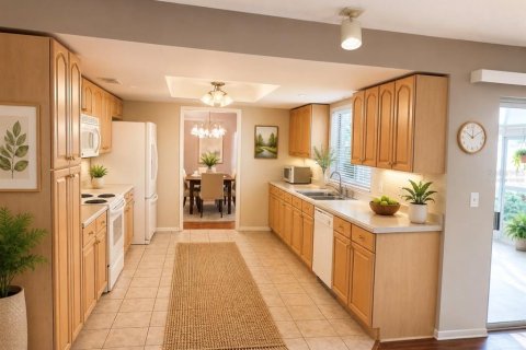 House in Winter Park, Florida 3 bedrooms, 154.87 sq.m. № 2220900 - photo 4