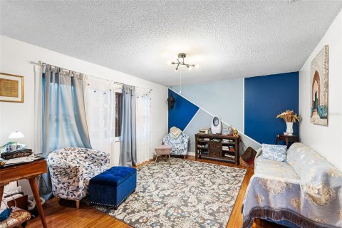 House in Orlando, Florida 3 bedrooms, 132.94 sq.m. № 2106188 - photo 4