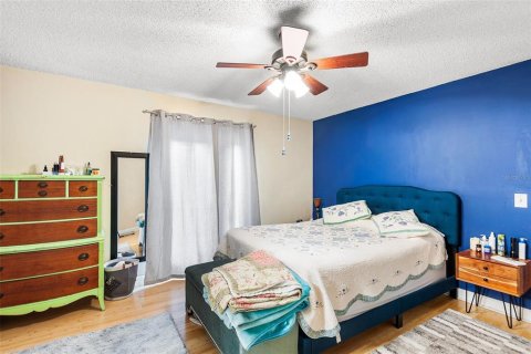 House in Orlando, Florida 3 bedrooms, 132.94 sq.m. № 2106188 - photo 10