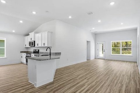 House in Alachua, Florida 4 bedrooms, 168.71 sq.m. № 2236335 - photo 24