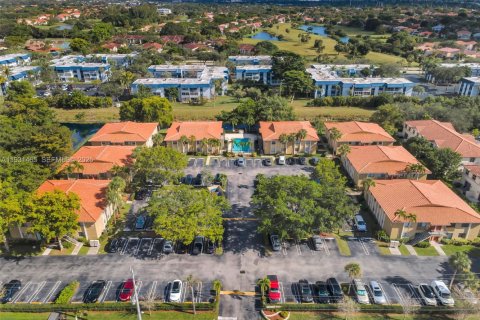 Condo in Coral Springs, Florida, 2 bedrooms  № 1991747 - photo 21