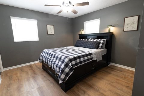 Villa ou maison à vendre à Fruitland Park, Floride: 4 chambres, 261.33 m2 № 2139739 - photo 26