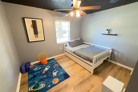 Villa ou maison à vendre à Fruitland Park, Floride: 4 chambres, 261.33 m2 № 2139739 - photo 23